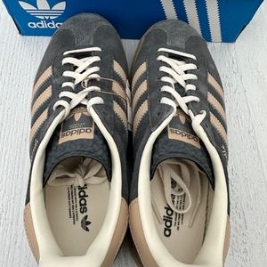 Meet your Posher, Olivi